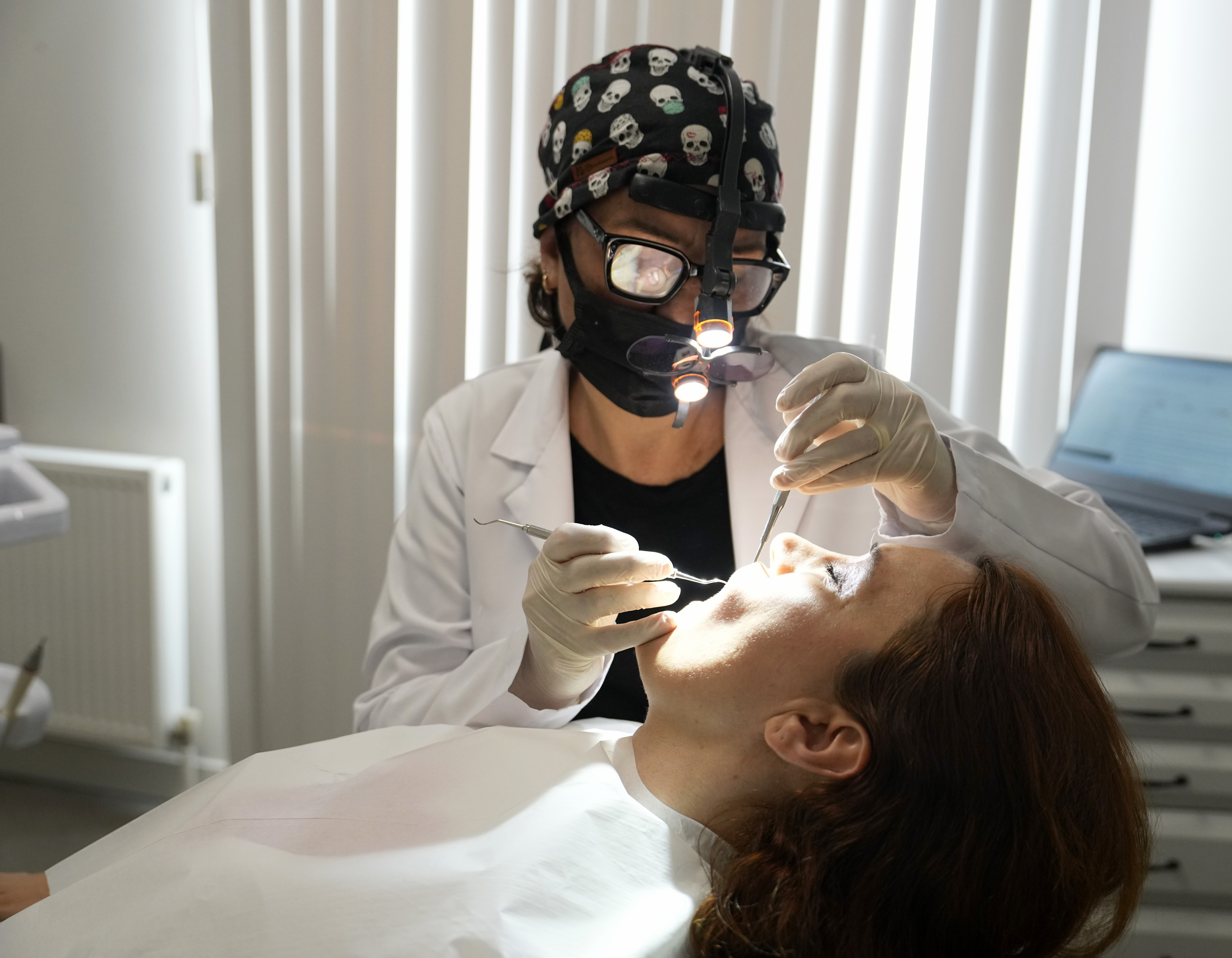 Diş tedavi süreci Osmanbey diş kliniği